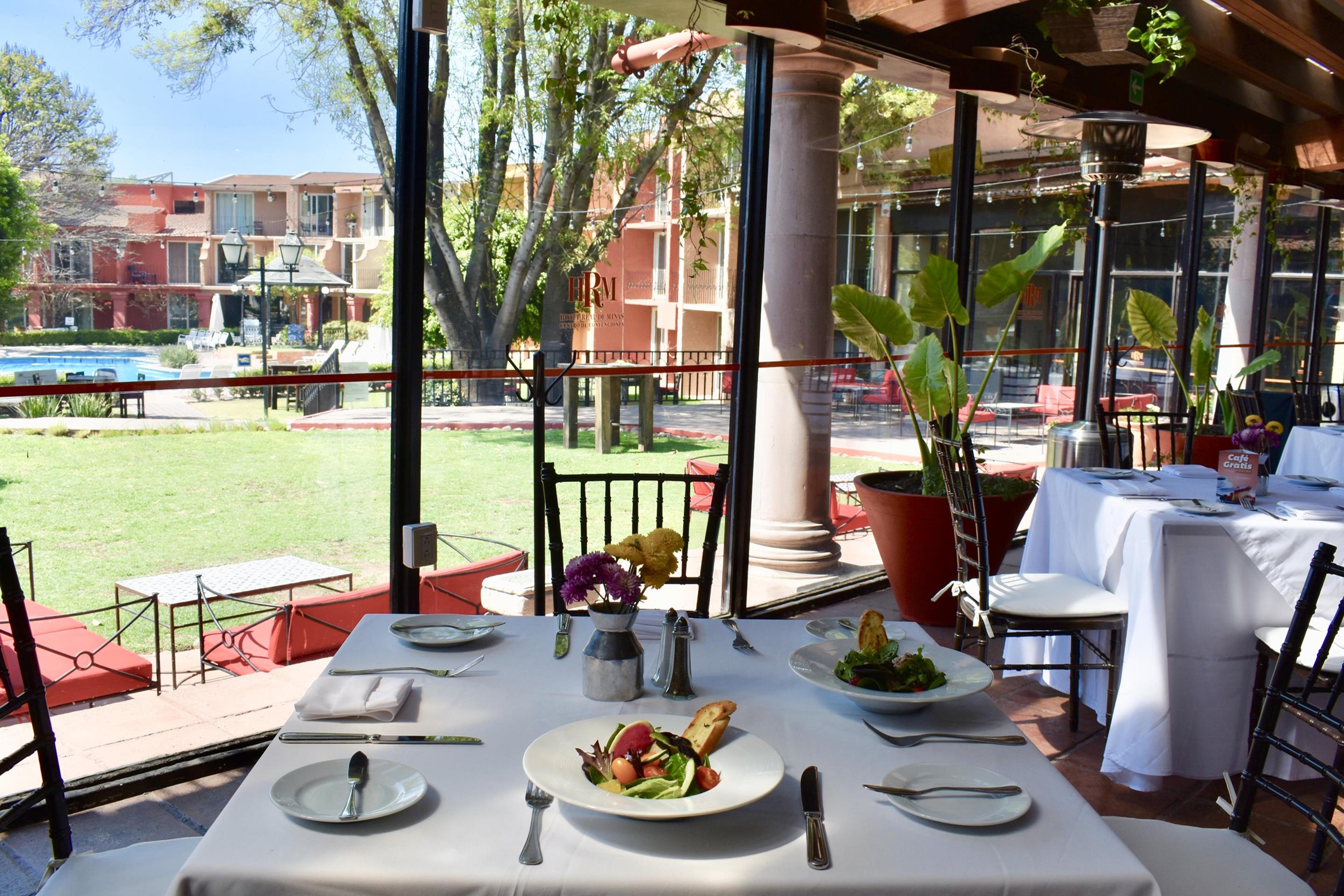 ホテル レアル デ ミナス サン・ミゲル・デ・アジェンデ エクステリア 写真 Restaurant in San Cristóbal Ecatepec